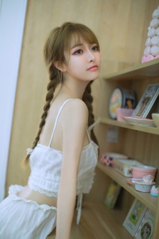 《女员工的滋味》中文